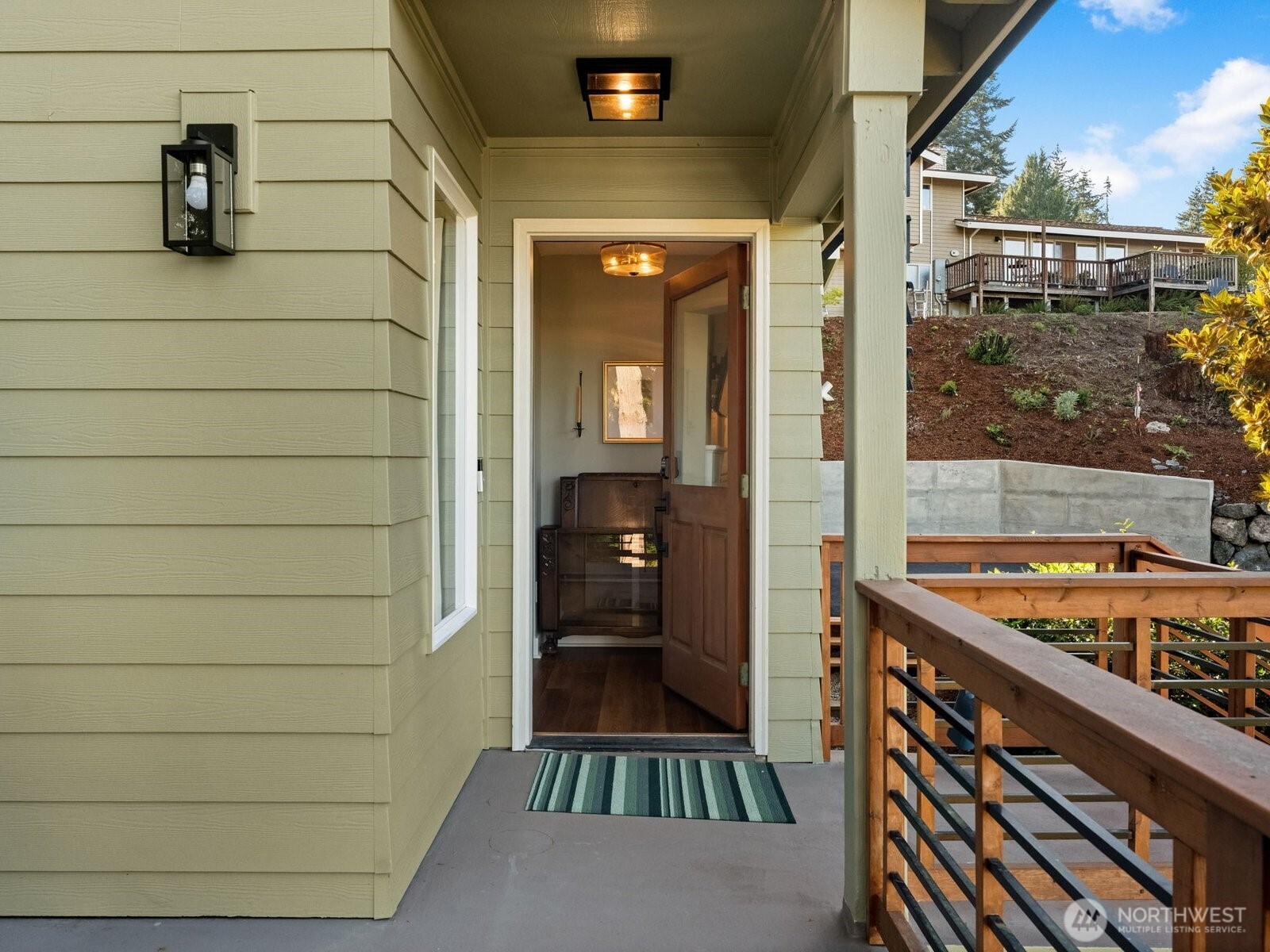 1122 143rd Street Property Photo 5