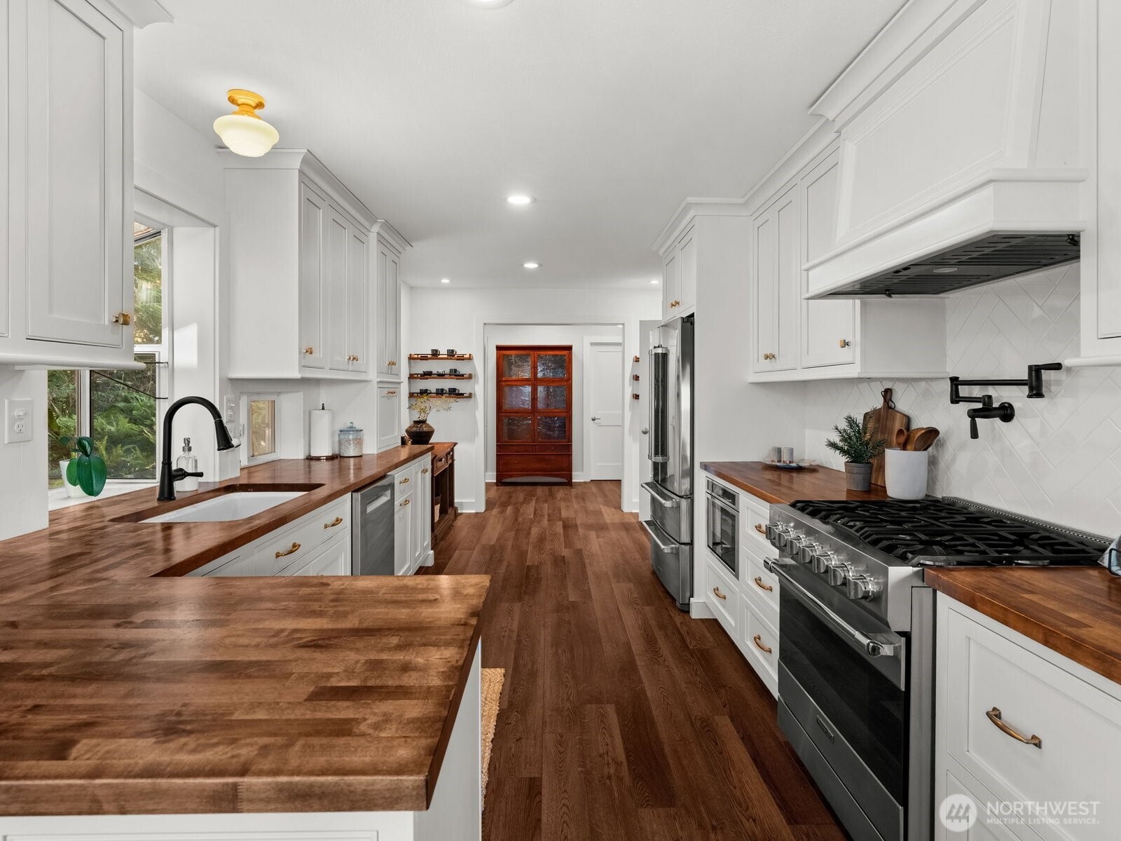 1122 143rd Street Property Photo 15