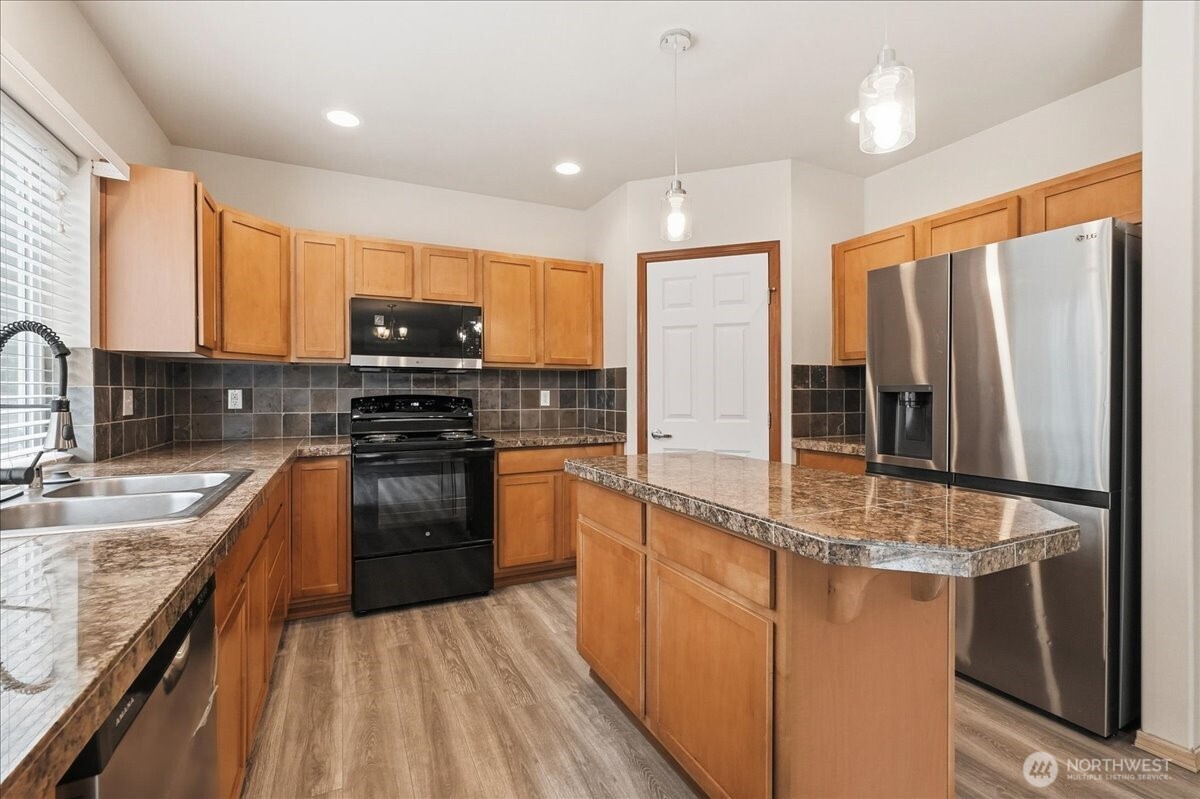 15410 87th Avenue Property Photo 7