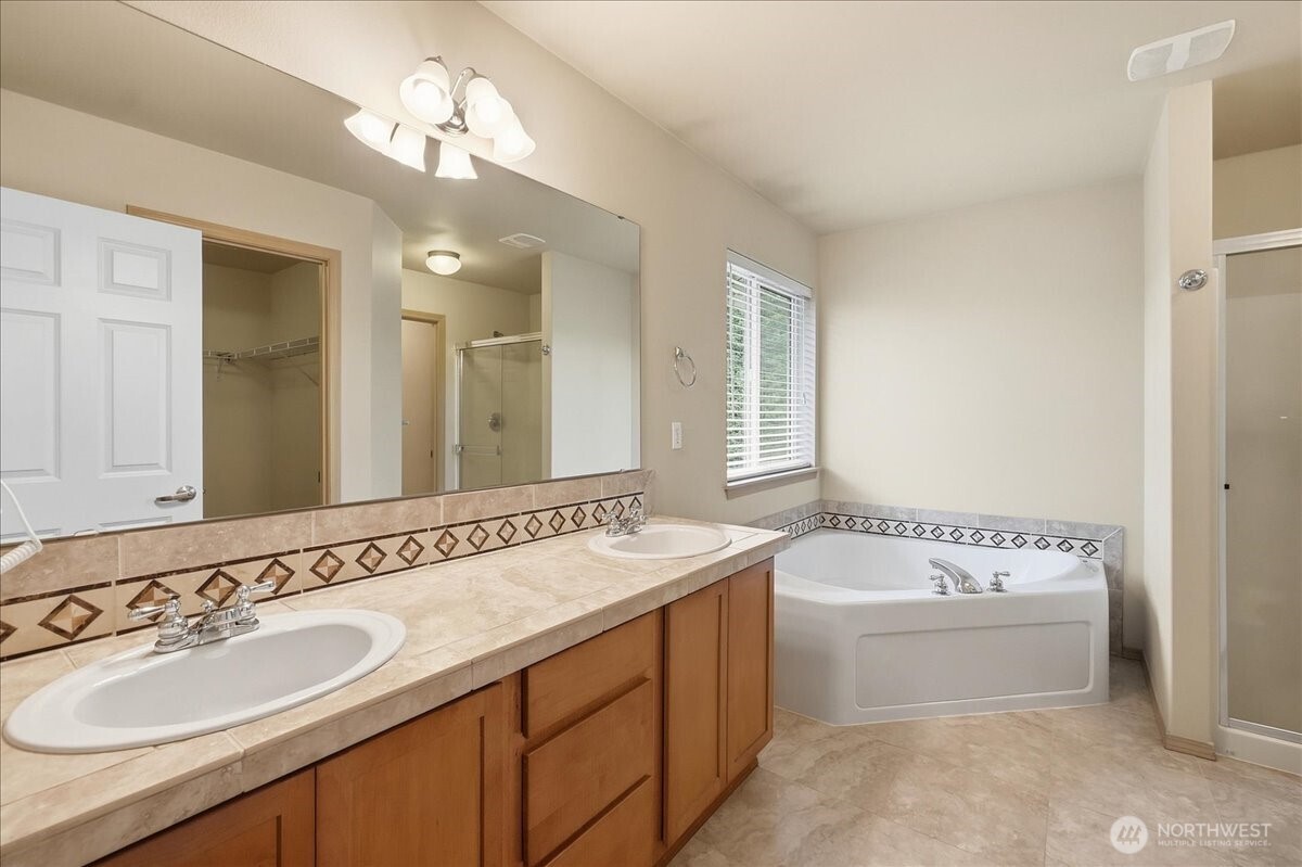 15410 87th Avenue Property Photo 24