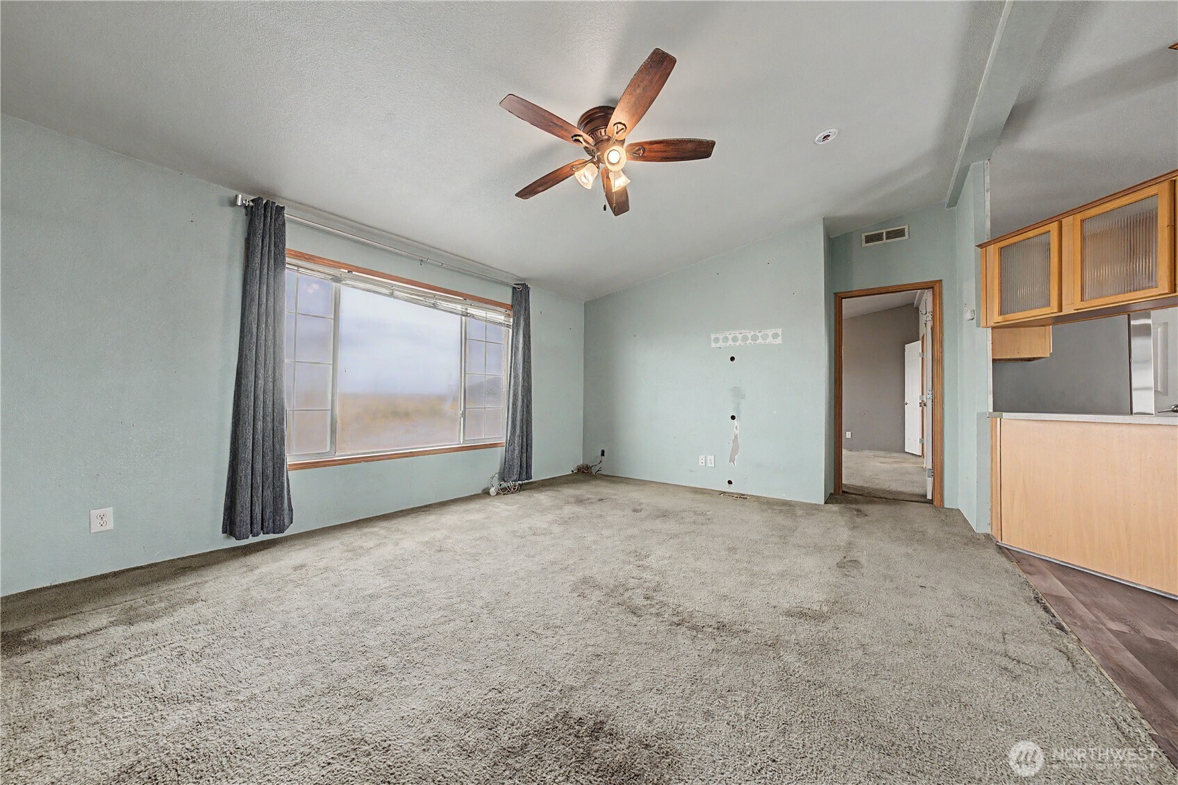 7483 Road E.7 Property Photo 5