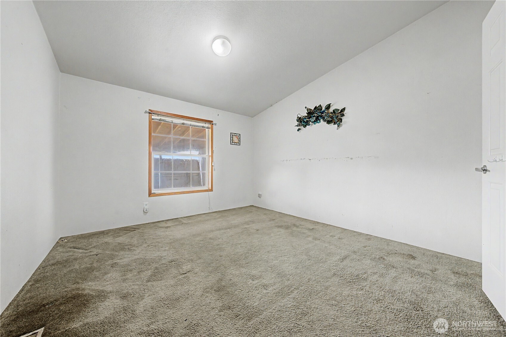 7483 Road E.7 Property Photo 16