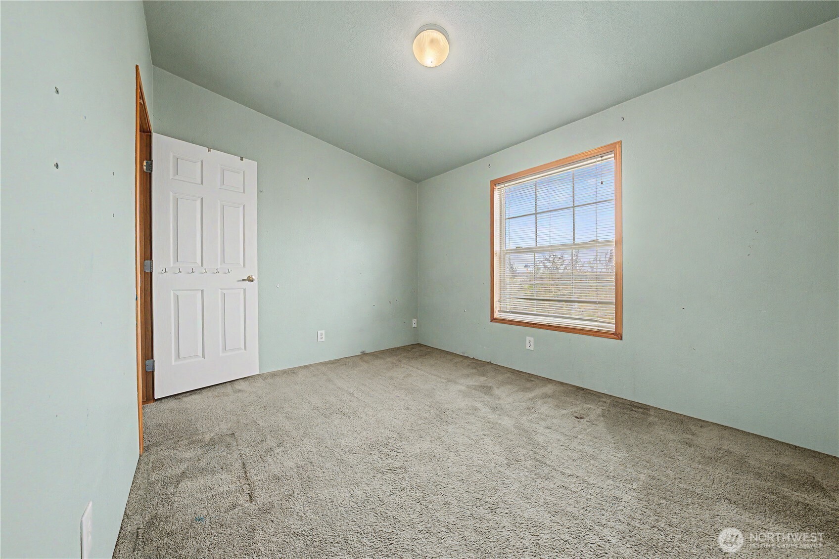 7483 Road E.7 Property Photo 21