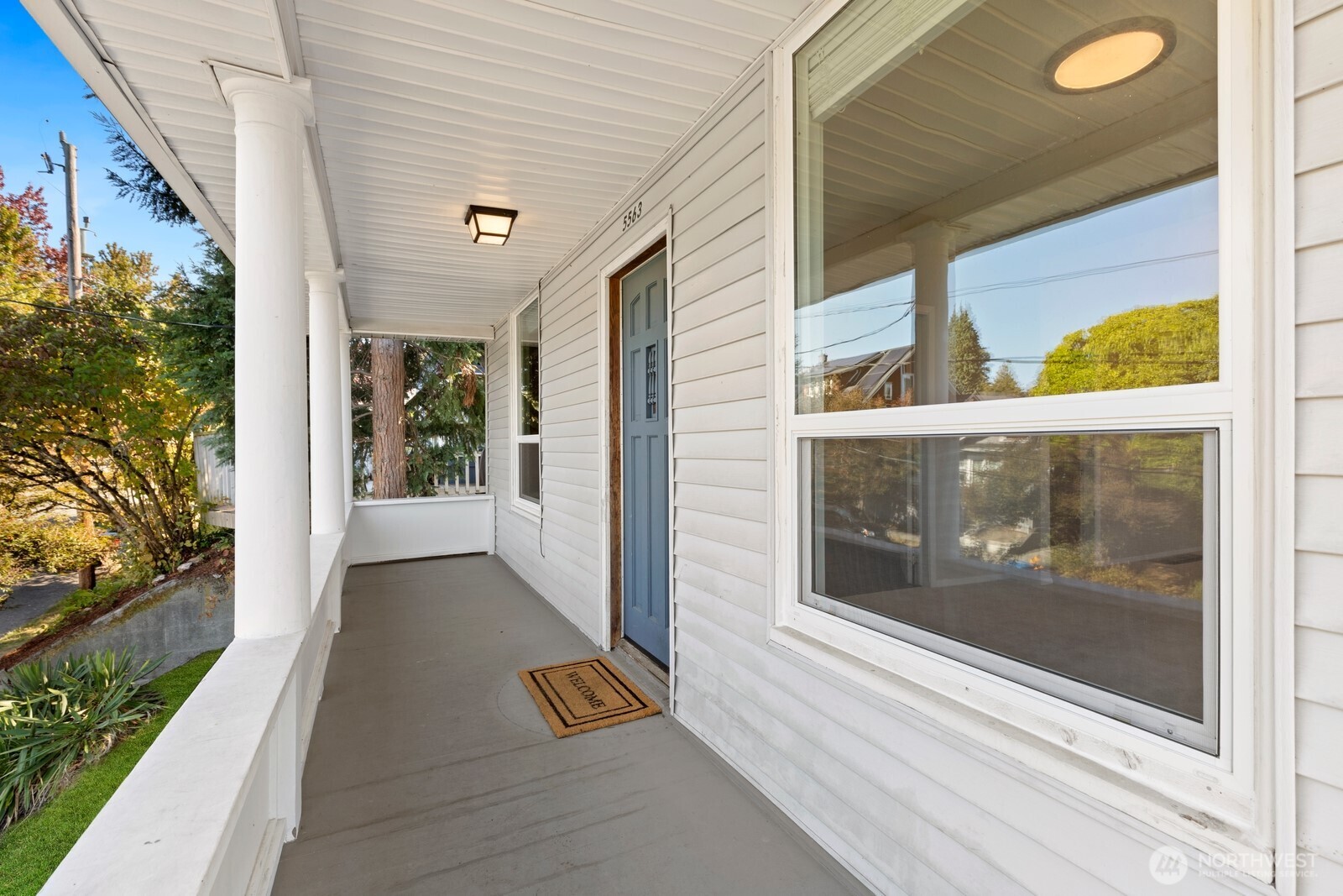 5563 Kenwood Place Property Photo 3