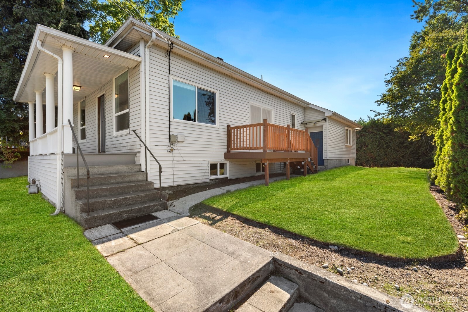5563 Kenwood Place Property Photo 28
