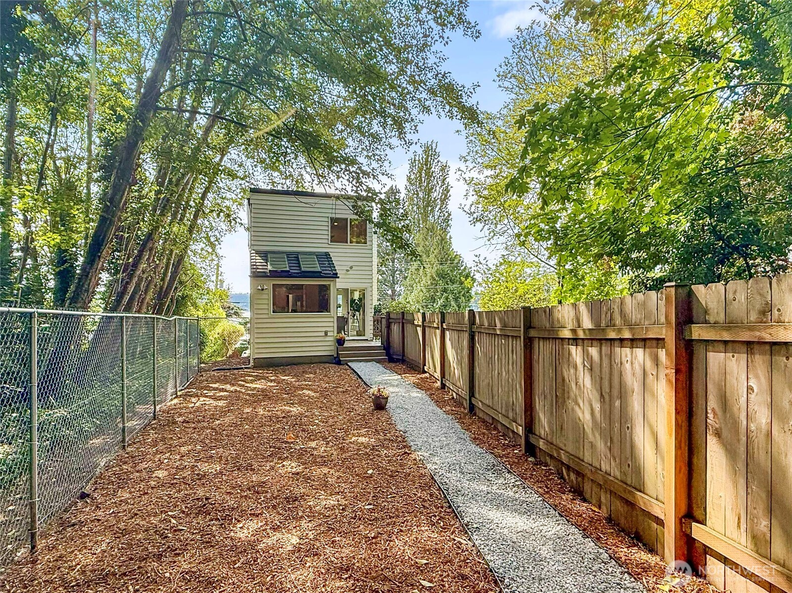 6205 Ne 125th Street Property Photo 35