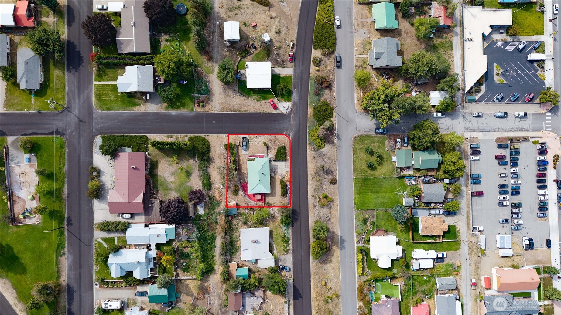 121 Sw State St Property Photo 24