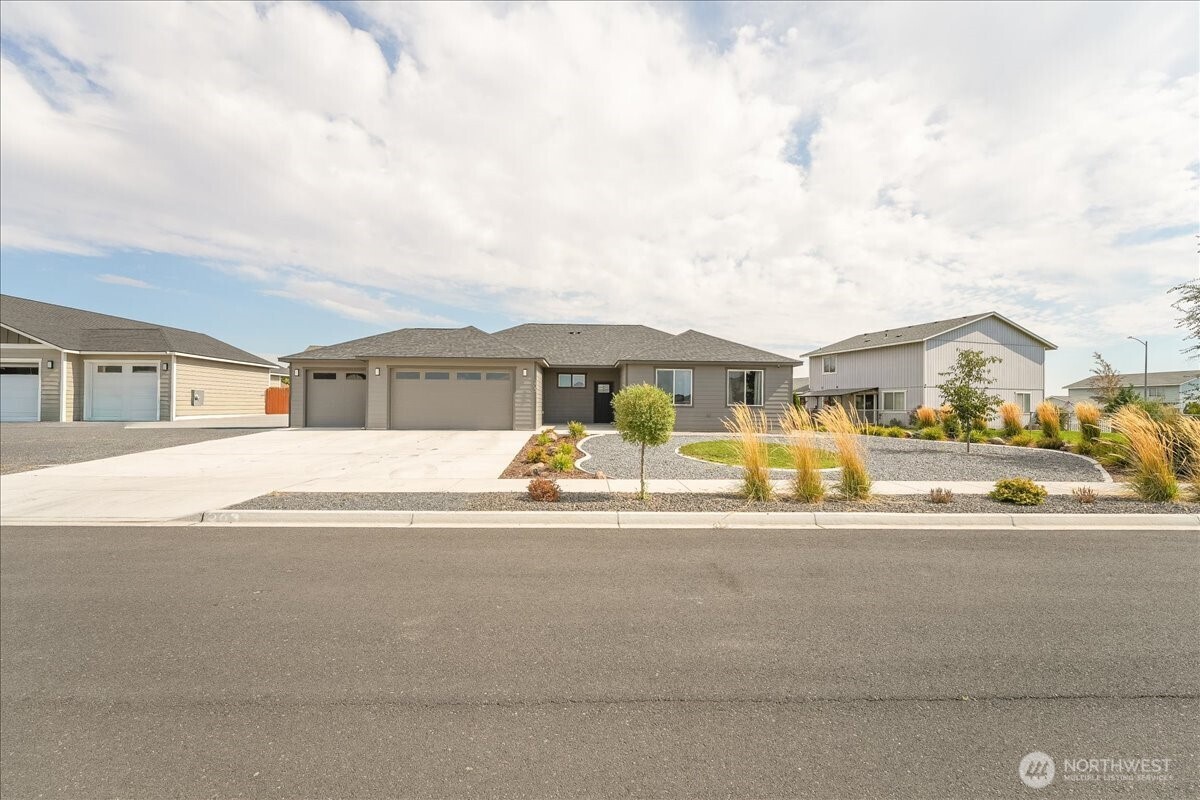 203 N Gold Cup Dr. Property Photo 3