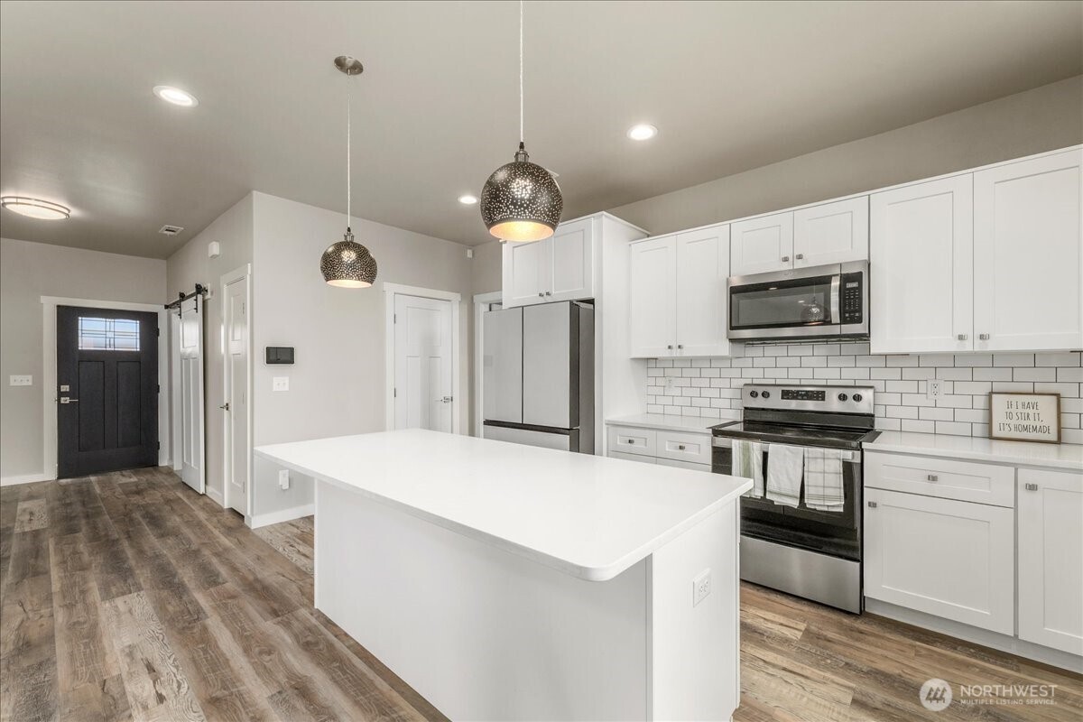 203 N Gold Cup Dr. Property Photo 5