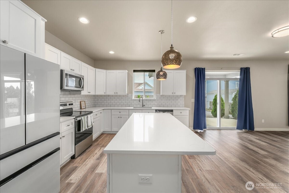 203 N Gold Cup Dr. Property Photo 6
