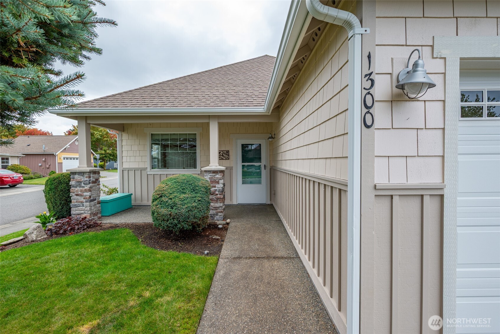 1300 Sw Windsor Street Property Photo 4