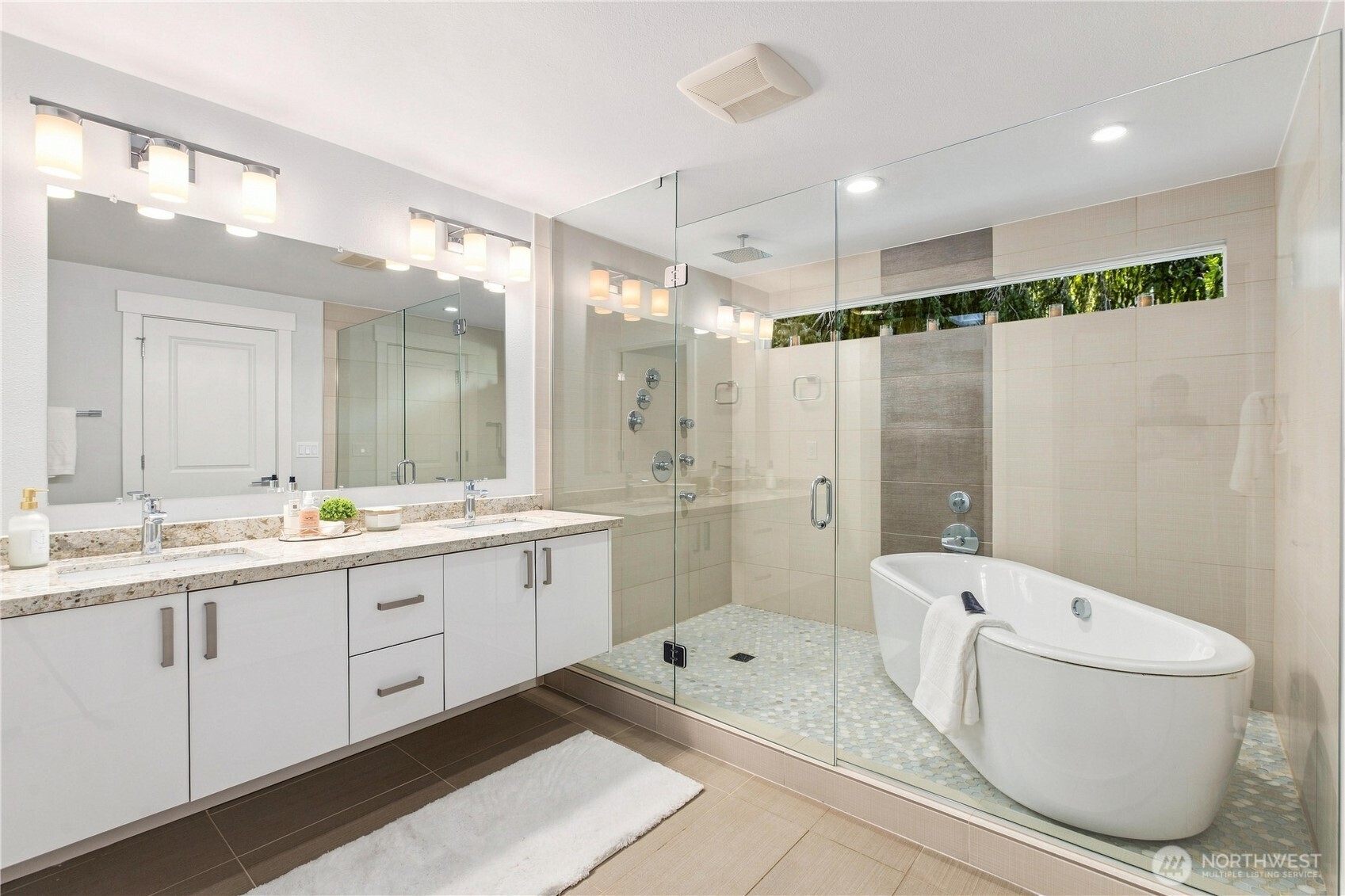 6733 121st Avenue Property Photo 6
