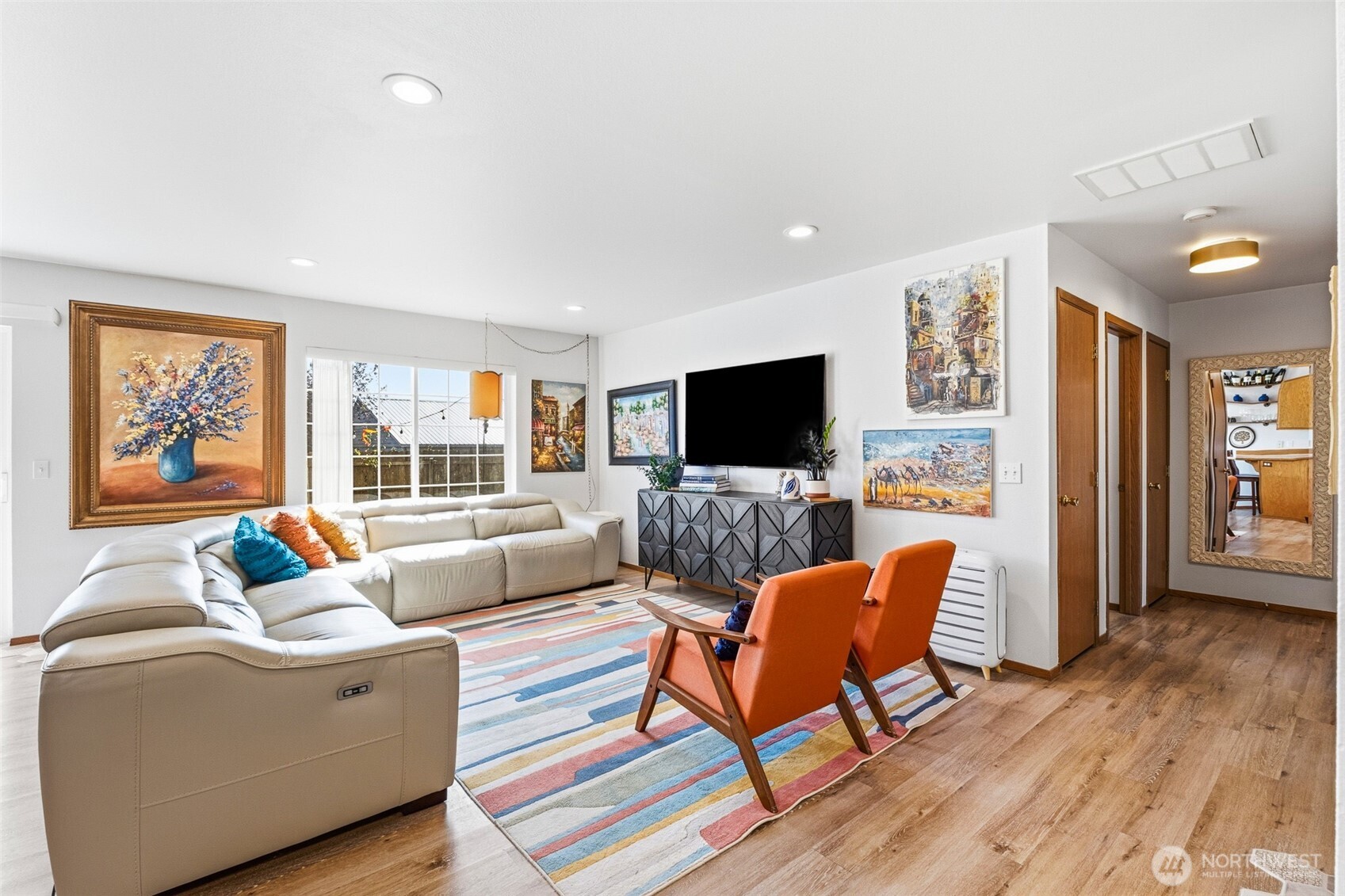 250 J Street Property Photo 6