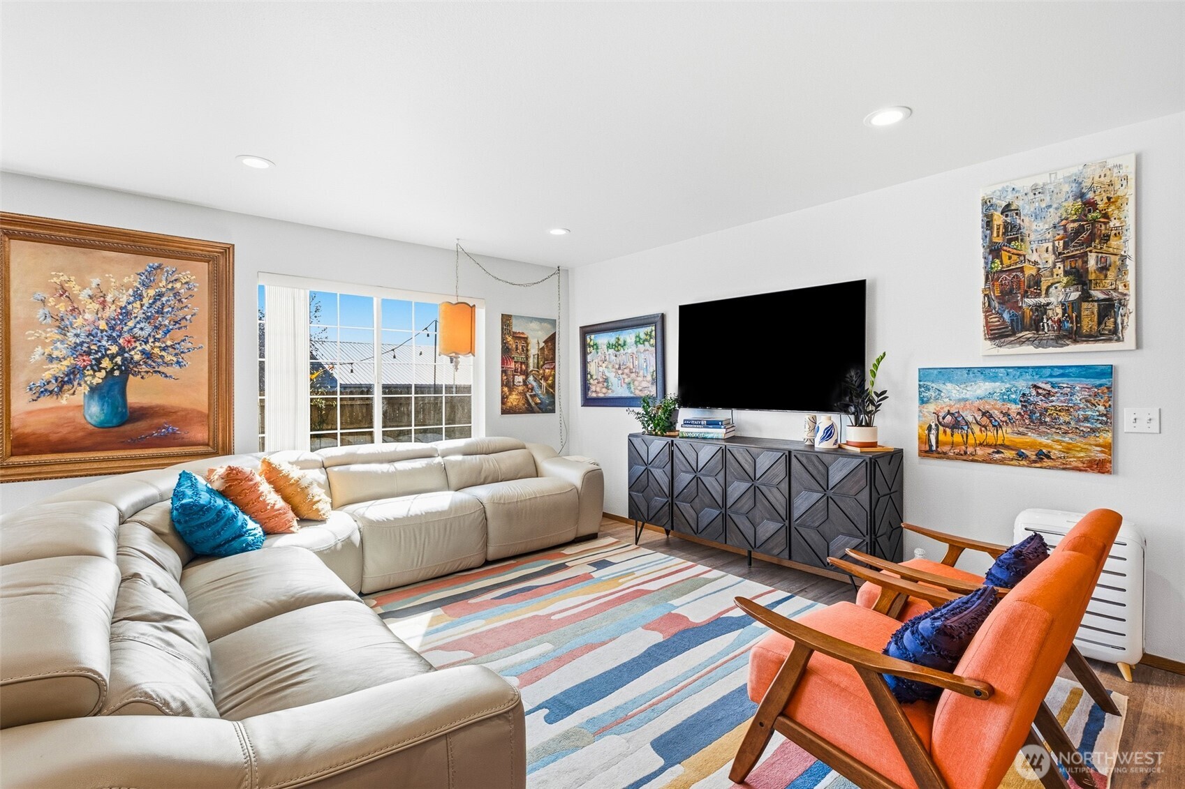 250 J Street Property Photo 12