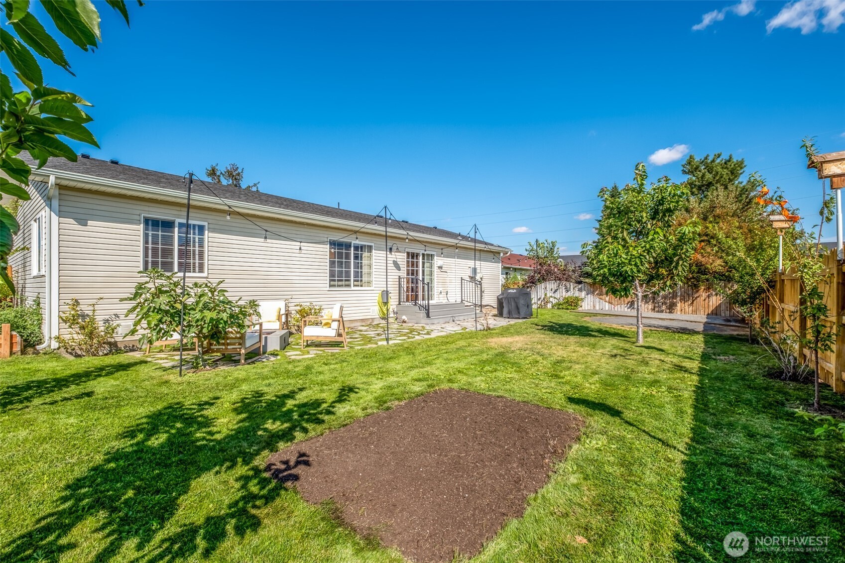250 J Street Property Photo 27