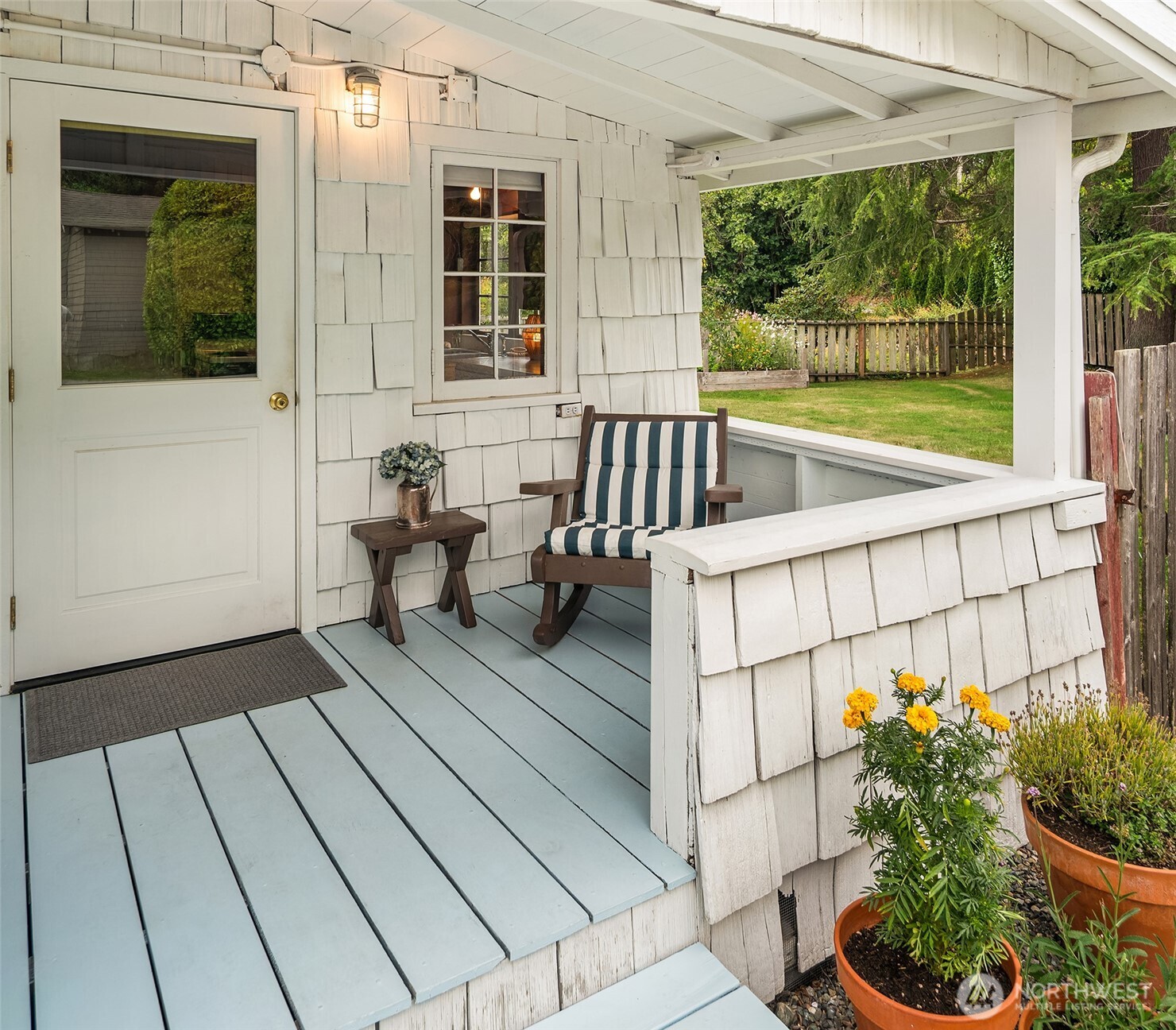 22207 Dockton Road Property Photo 6