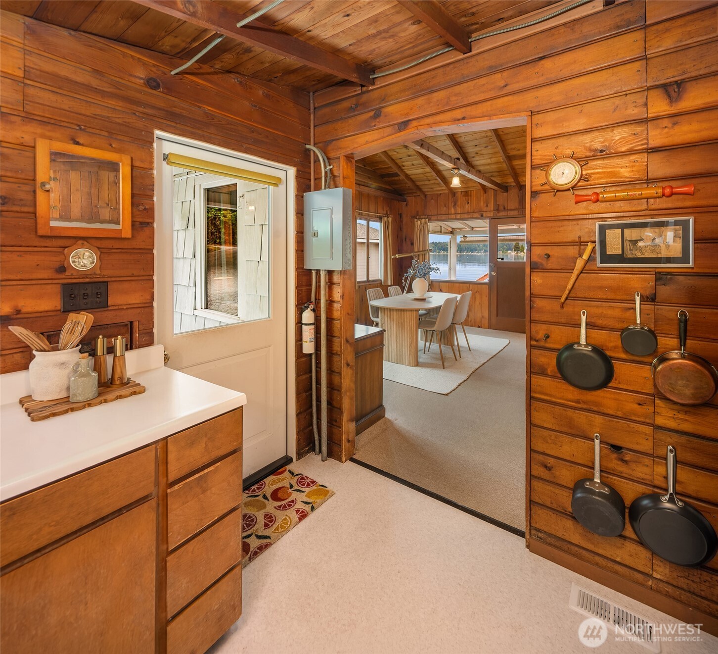 22207 Dockton Road Property Photo 9