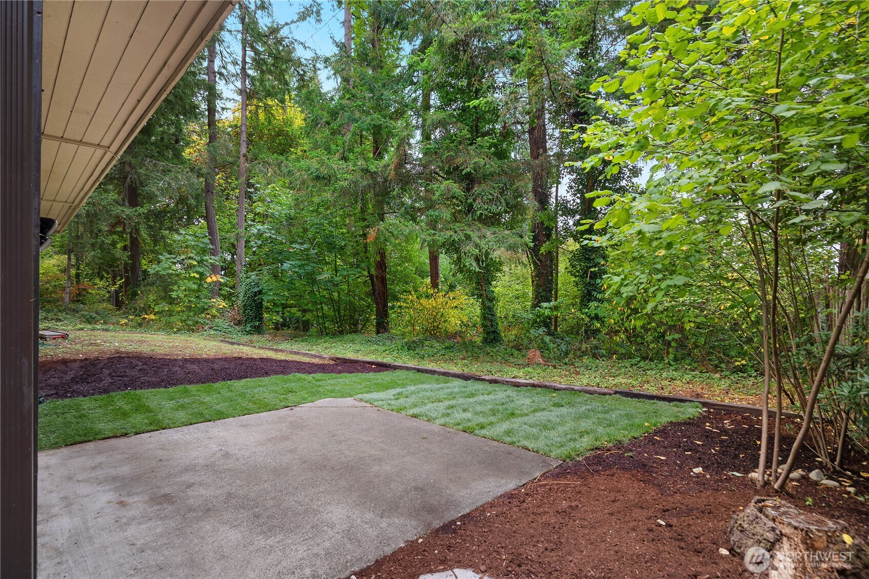 4343 Highline Drive Property Photo 3