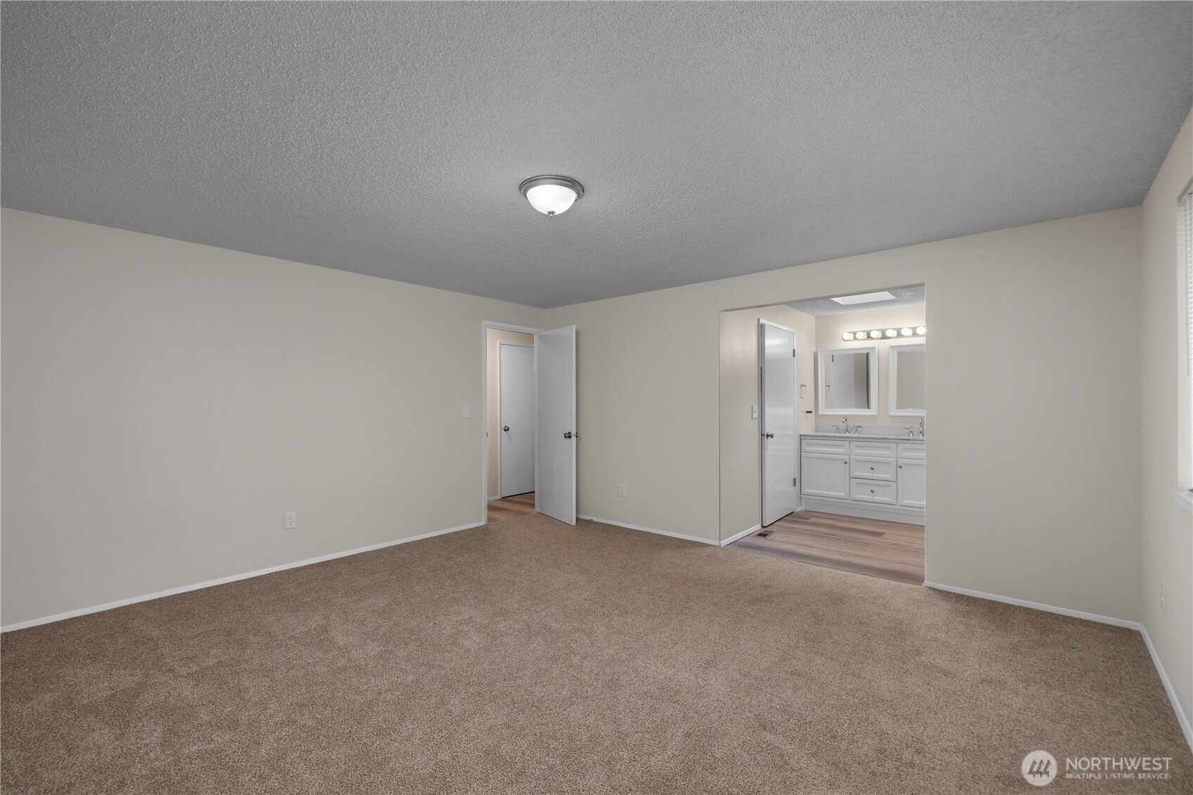 4343 Highline Drive Property Photo 23