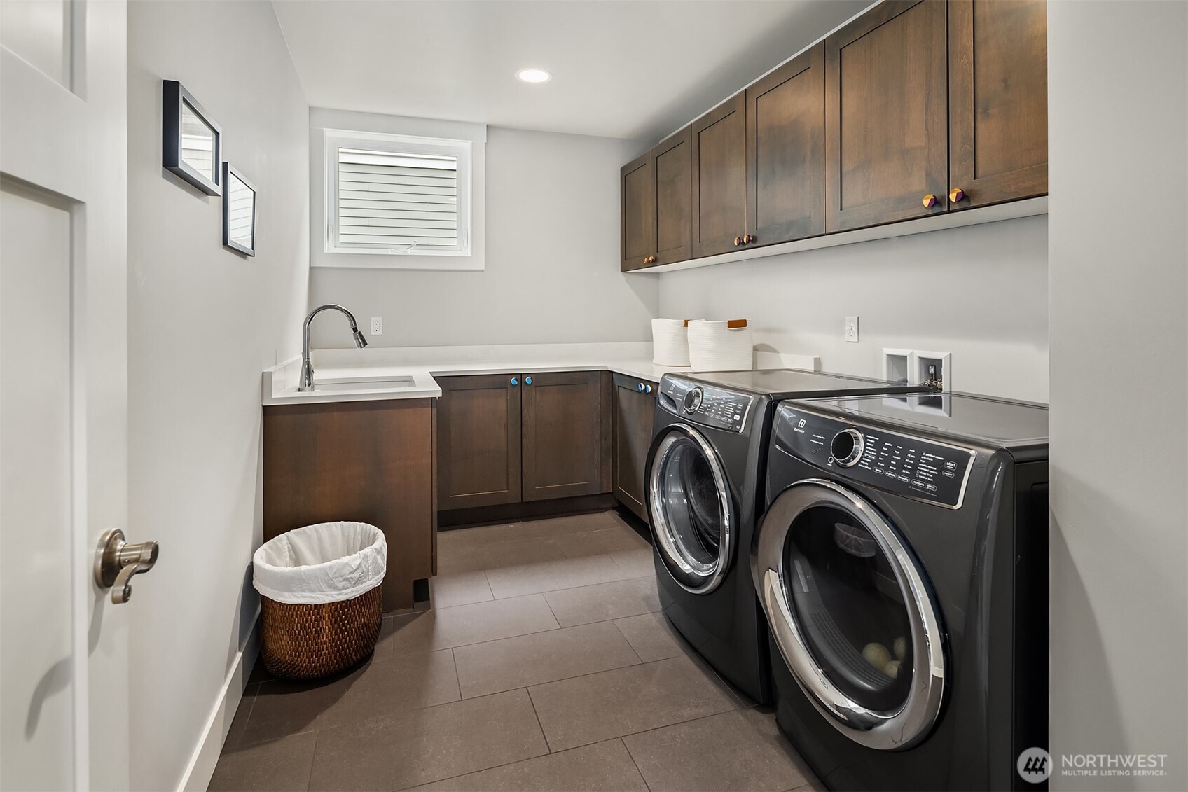 609 1st Street Property Photo 24