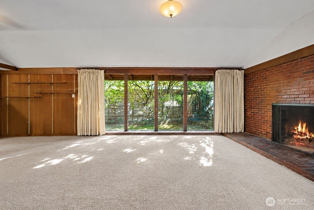 224 126th Street Property Photo 3