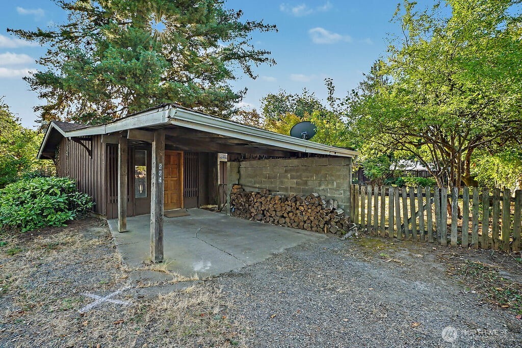 224 126th Street Property Photo 32