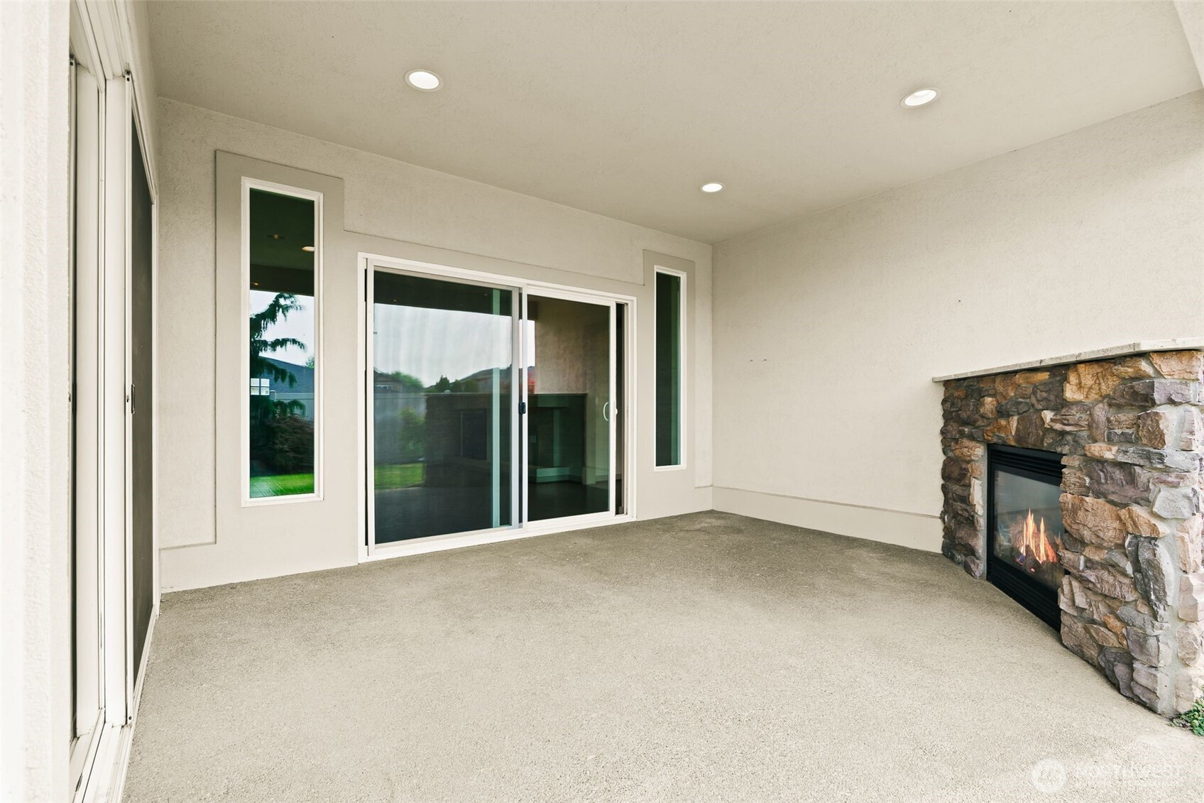 306 E Chason Avenue Property Photo 32