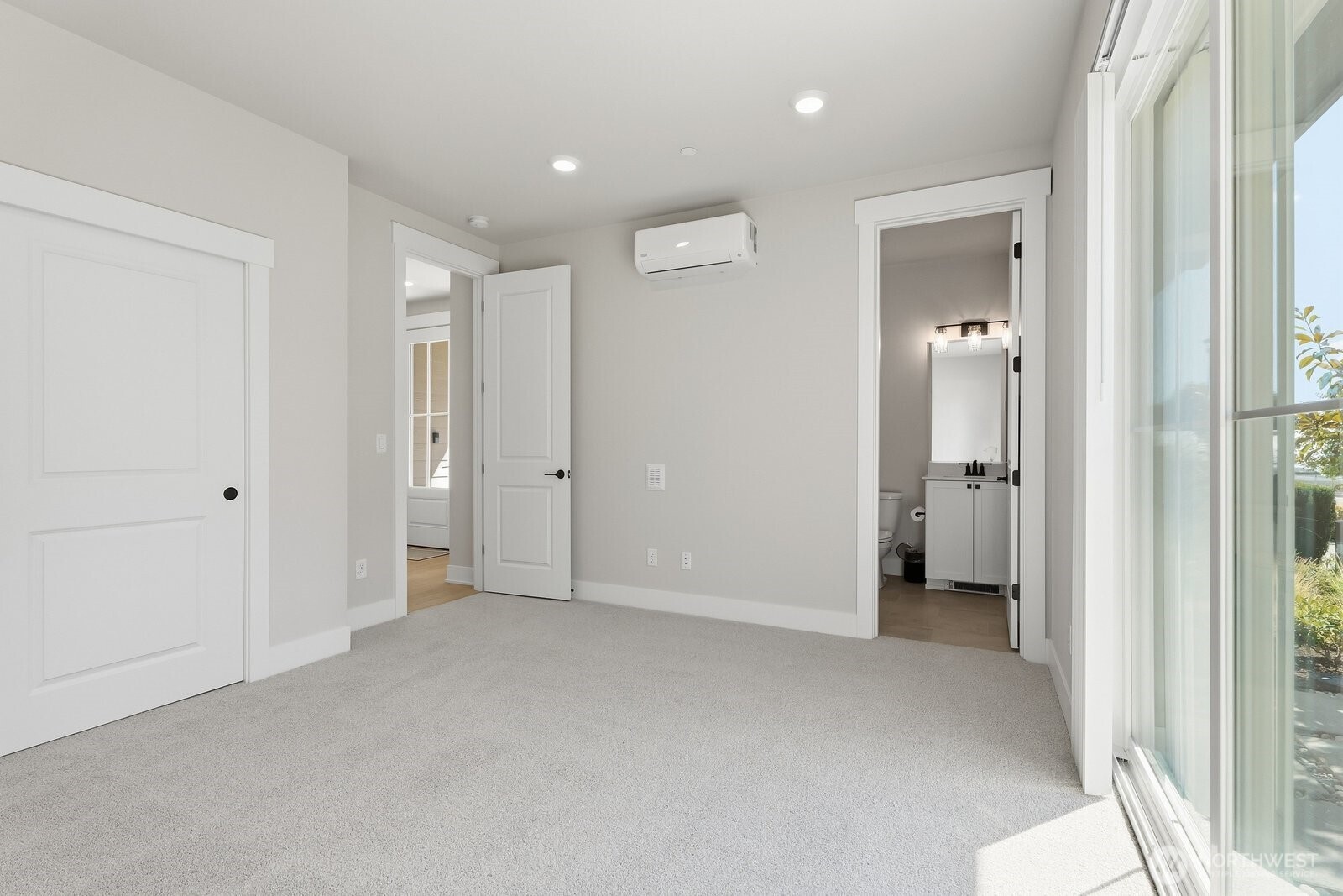 14314 148th Place 28 Property Photo 4
