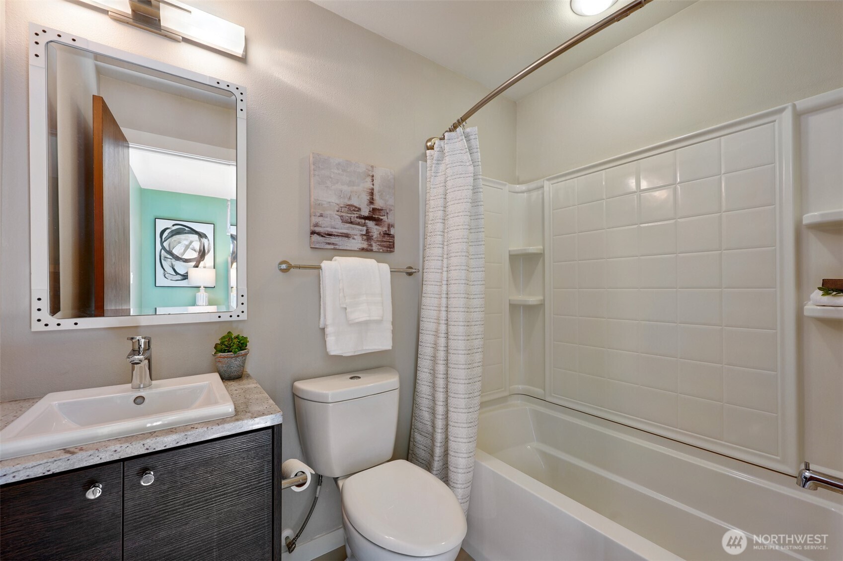 6533 34th Avenue B Property Photo 6
