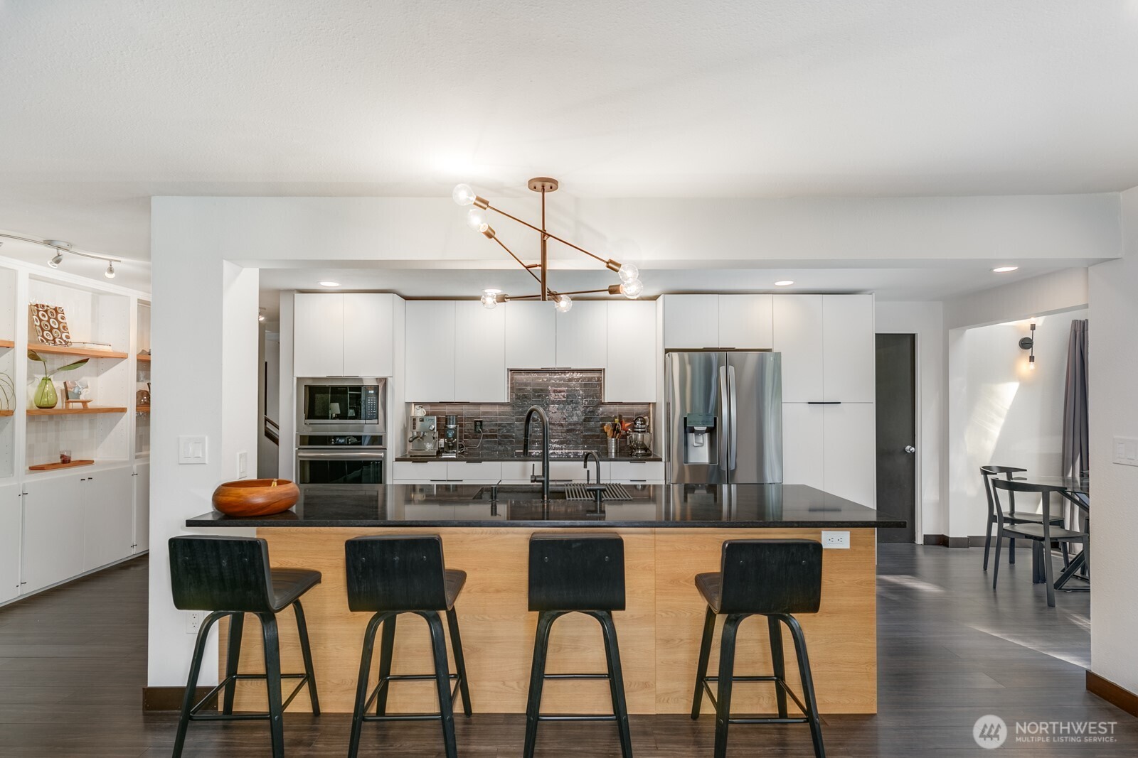 2432 145th Place Property Photo 16