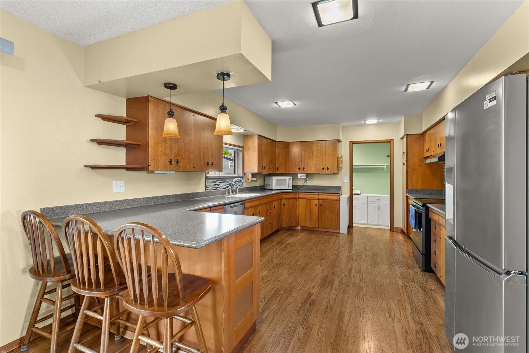 6902 92nd Street Property Photo 5
