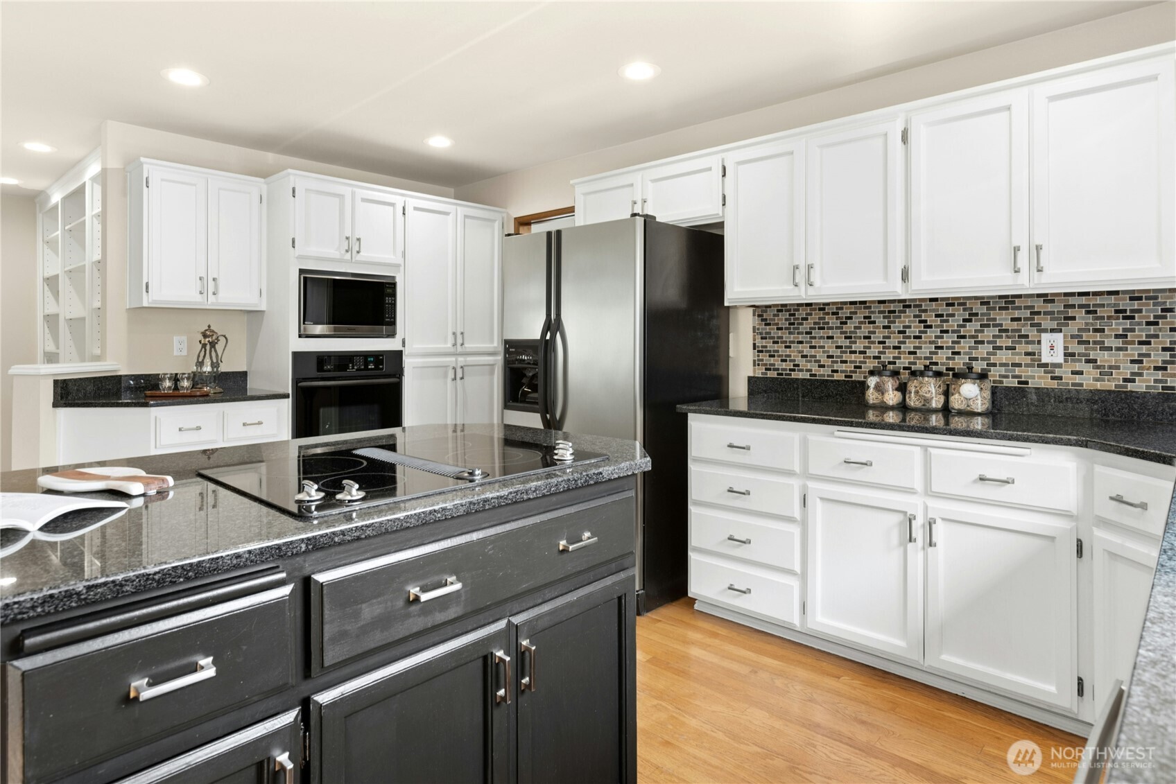 17102 Ne 37th Place Property Photo 10