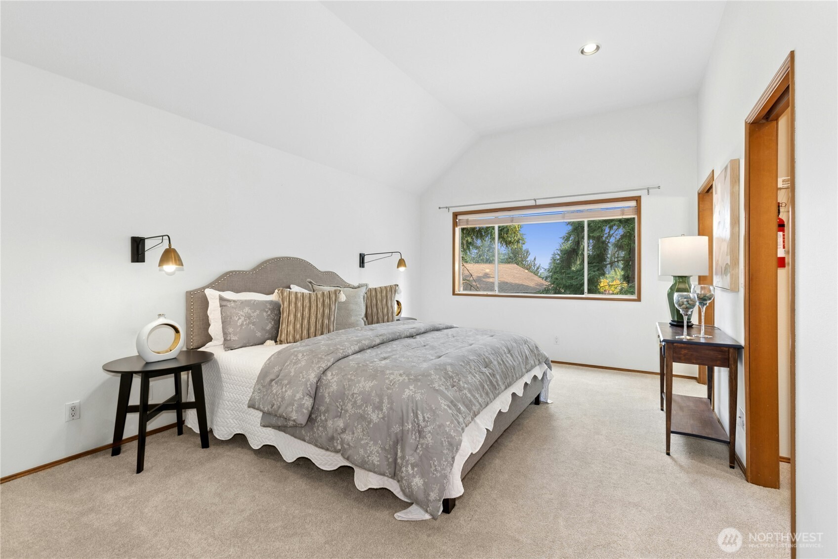 17102 Ne 37th Place Property Photo 16