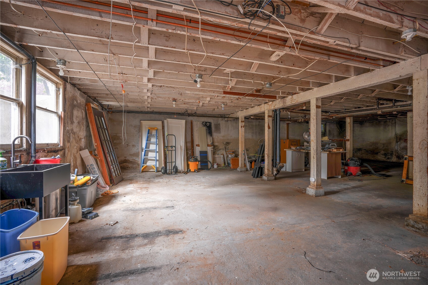 424 N C Street Property Photo 40