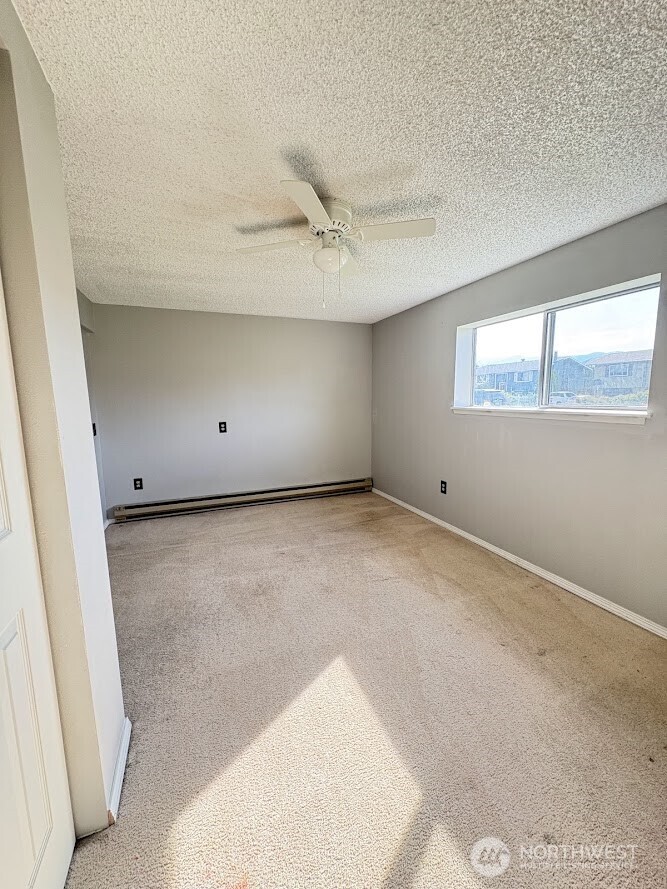 209 Eastridge Drive Property Photo 29