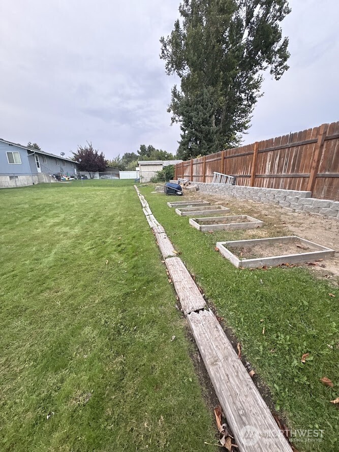 209 Eastridge Drive Property Photo 33