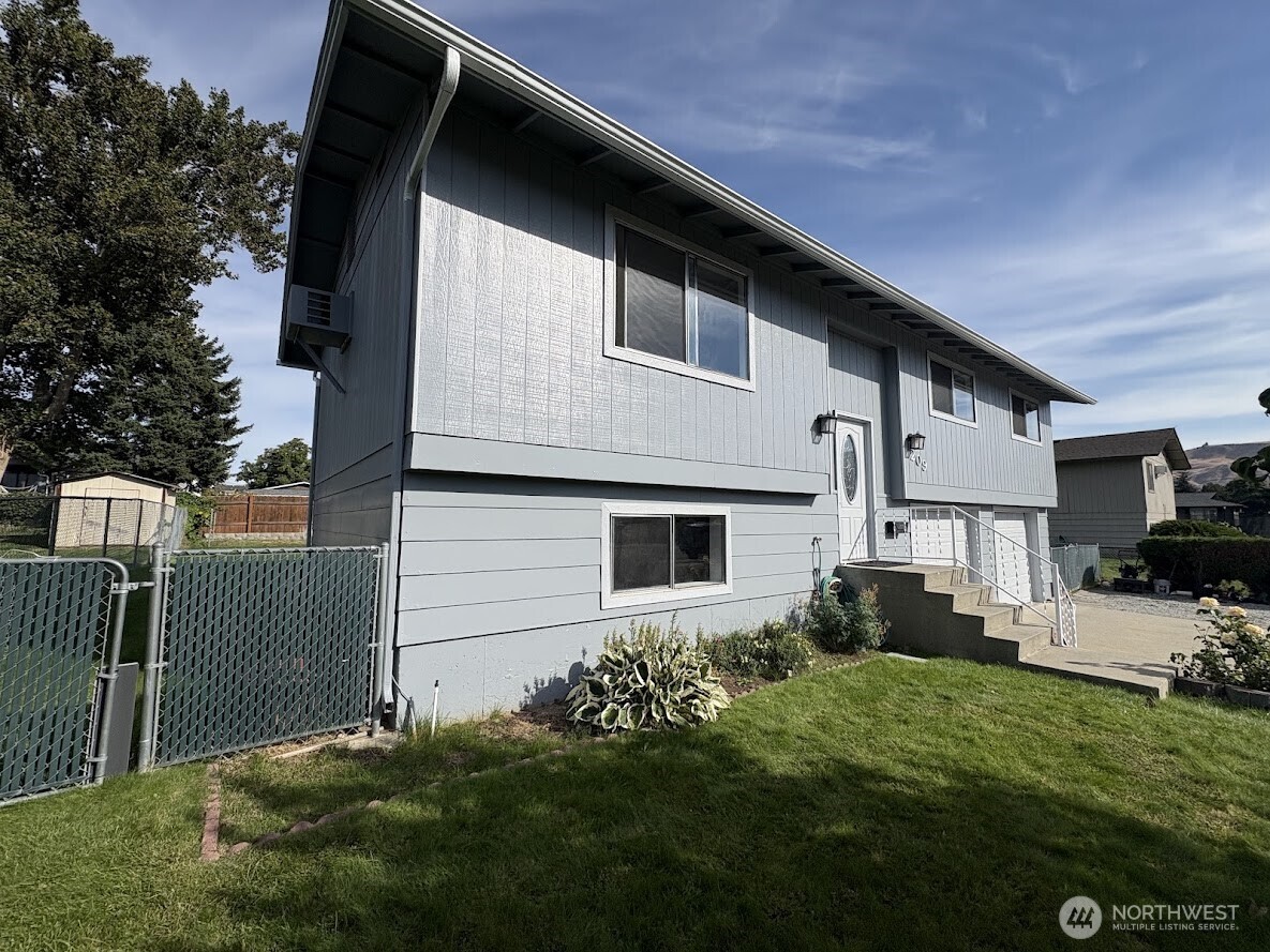 209 Eastridge Drive Property Photo 37