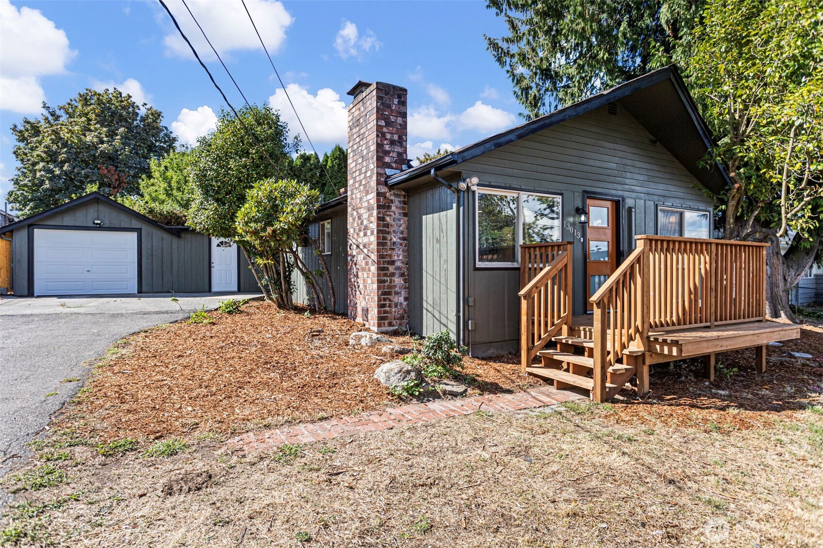 13013 26th Avenue Property Photo 2