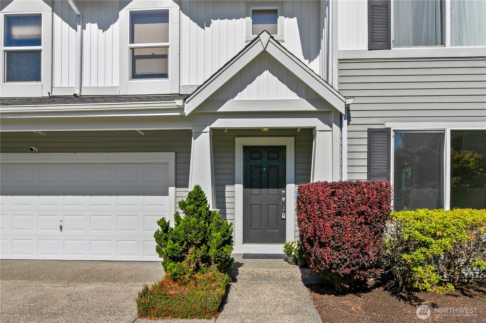 4721 141st Place Property Photo 2