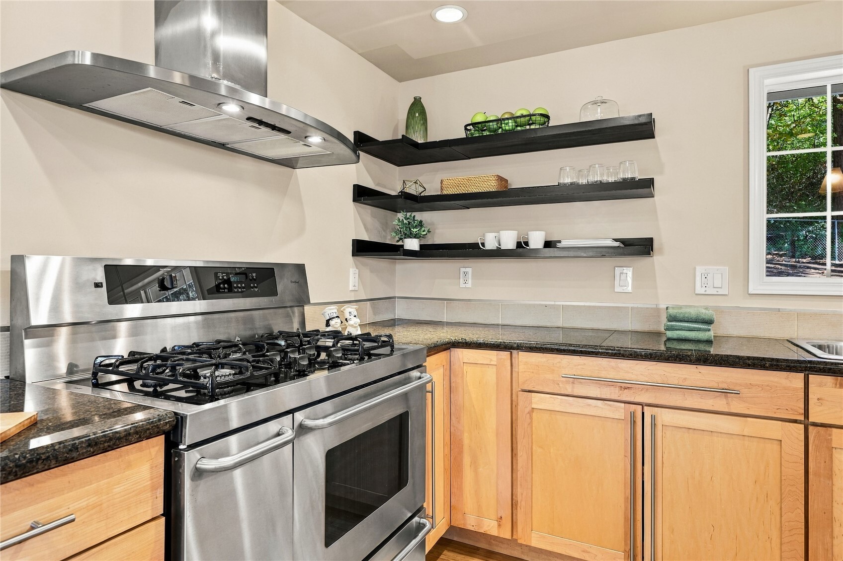17944 Thompson Place Property Photo 15