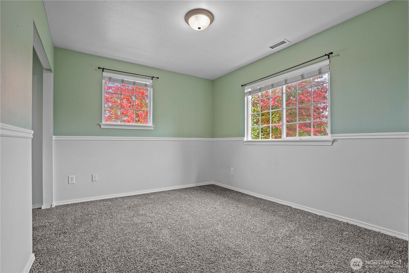 8806 177th Street Property Photo 25