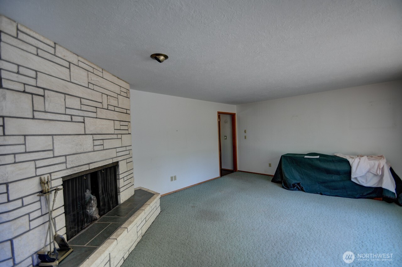 7112 5th Avenue Property Photo 3