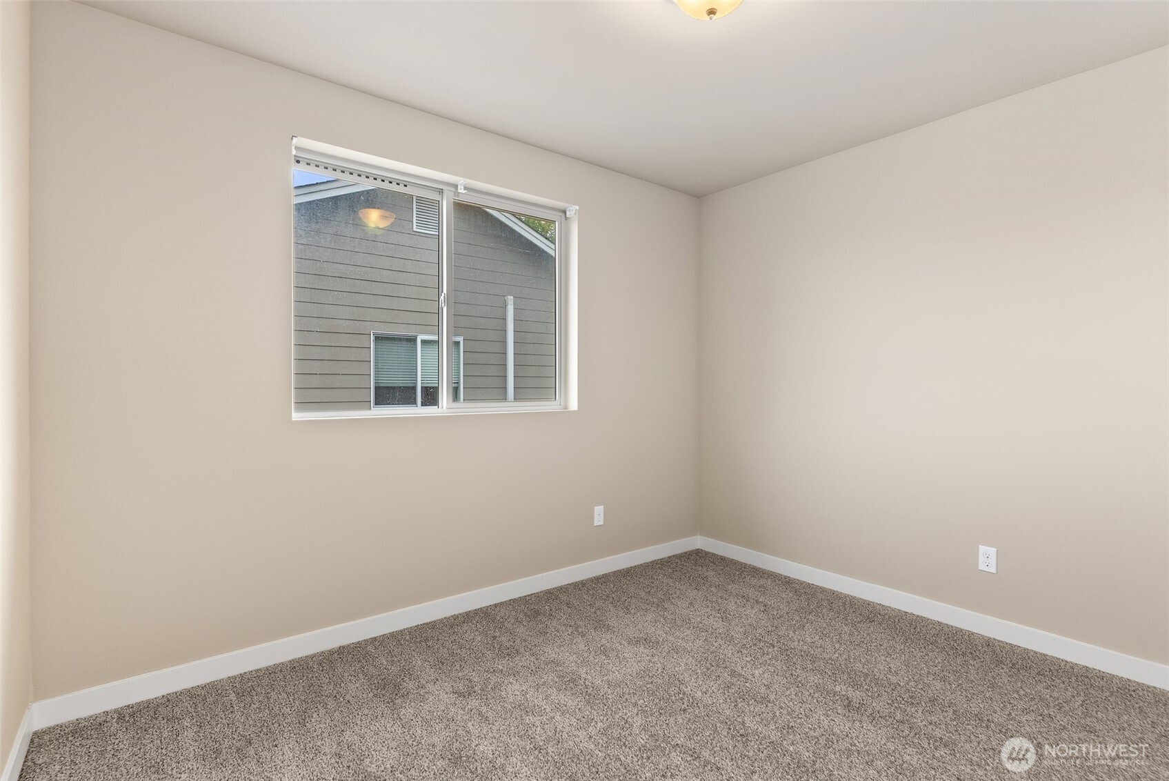 5030 35th Street Property Photo 28