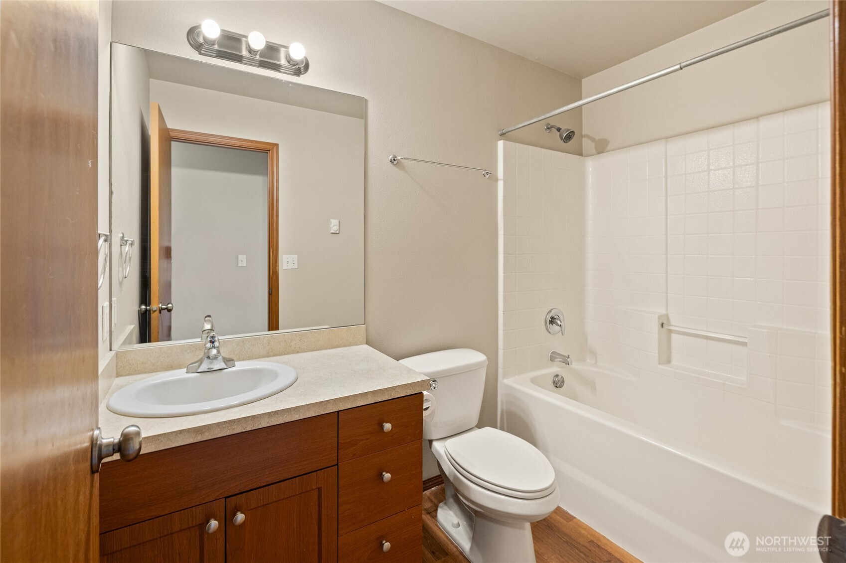 1911 W Peakview Drive Property Photo 17
