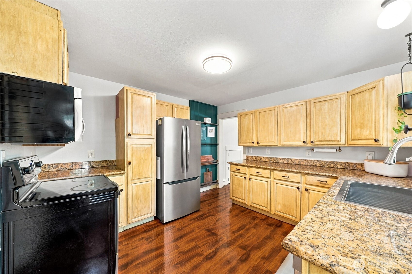 316 Sydney Avenue Property Photo 8