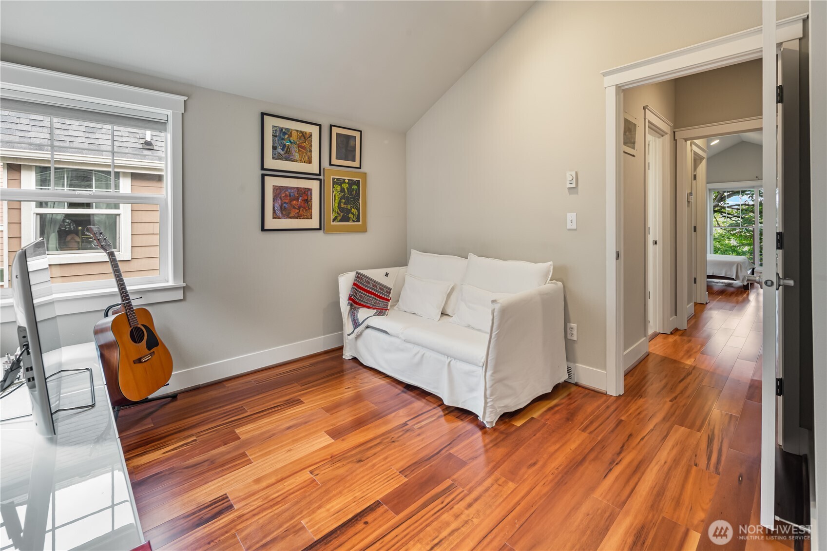 128 B 25th Avenue Property Photo 16
