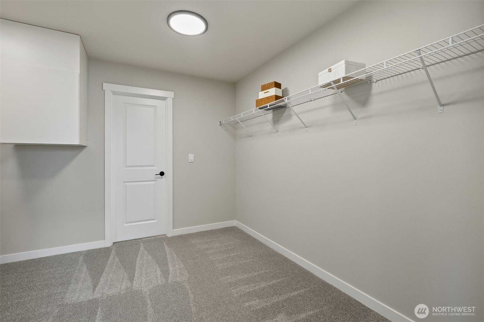 916 183rd Place Property Photo 15