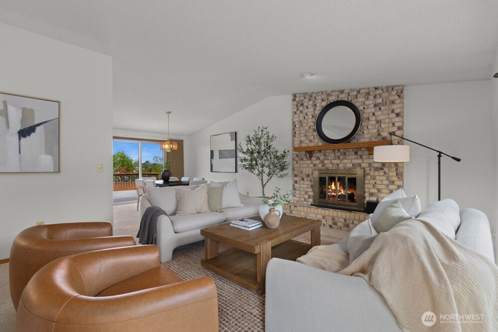 7404 100th Avenue Property Photo 5