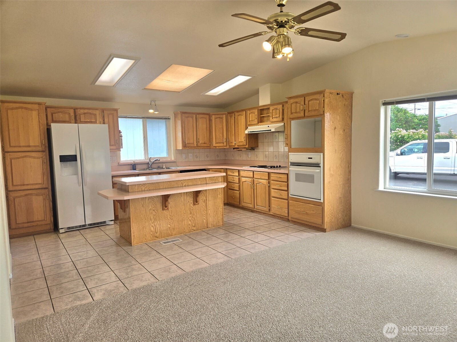 508 W 5th Avenue Property Photo 8