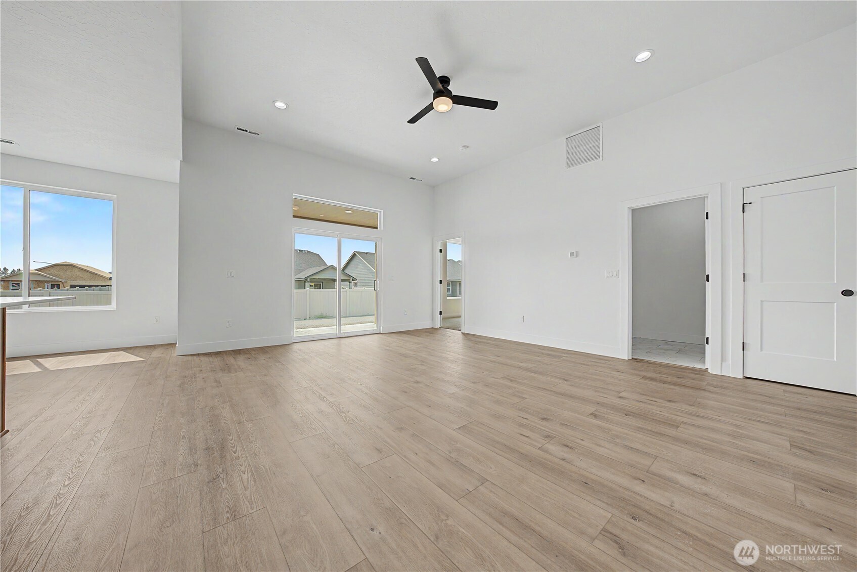 703 N Street Property Photo 7